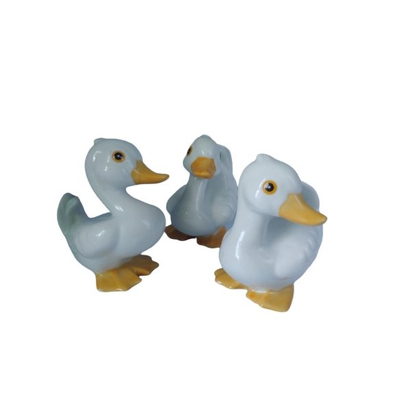 Vintage Set of 3 Porcelain Ducks - Picture 1 of 12